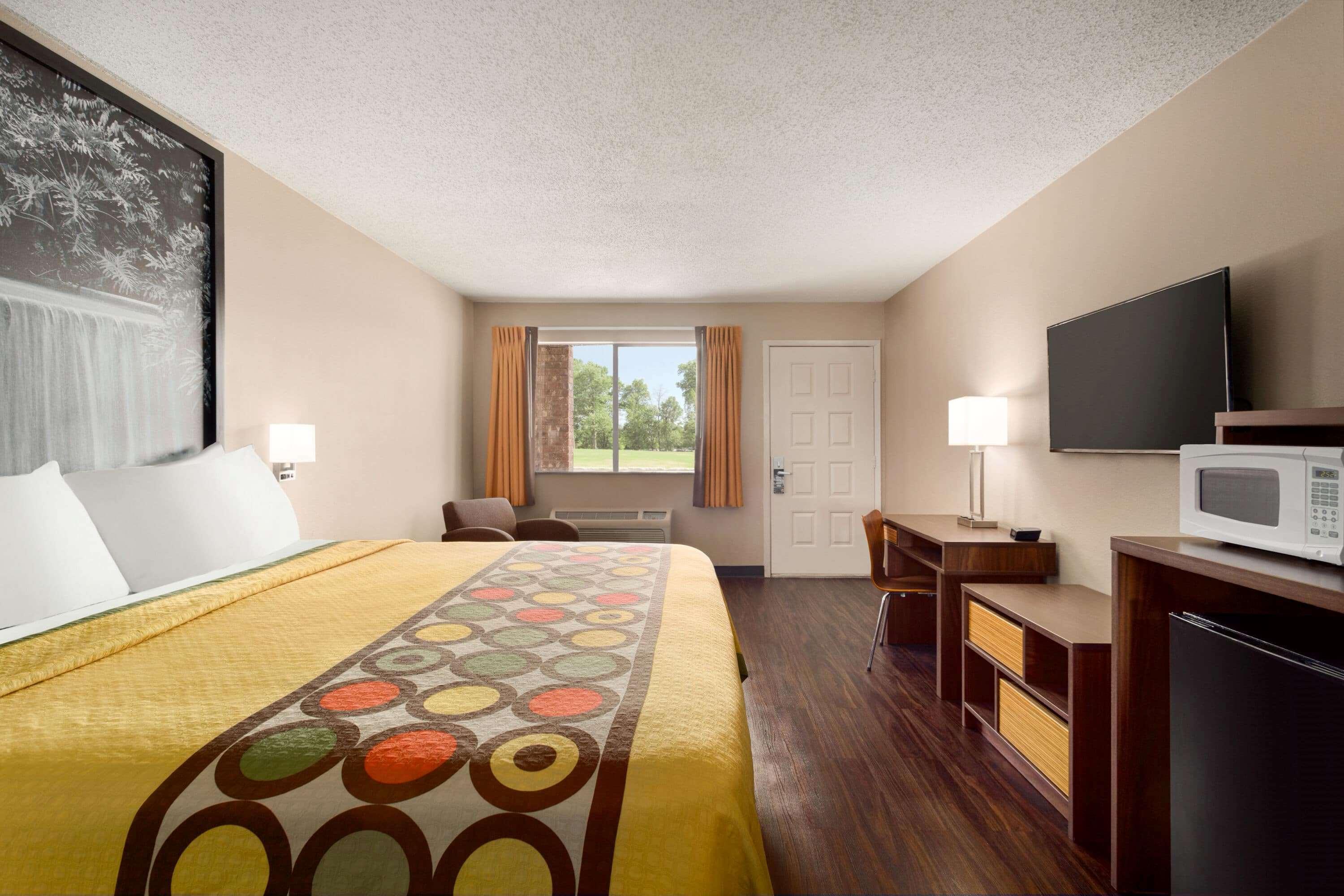 Super 8 By Wyndham Universal City Exterior photo